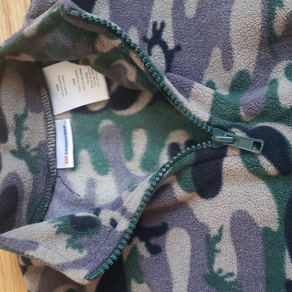 Kid Connection pull-over hoodie 24m 🐊 - Picture 2 of 2